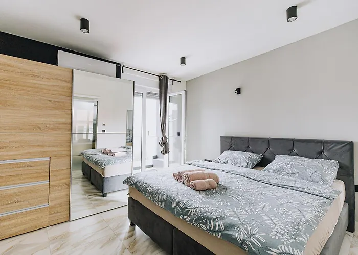 Allegra Rooms